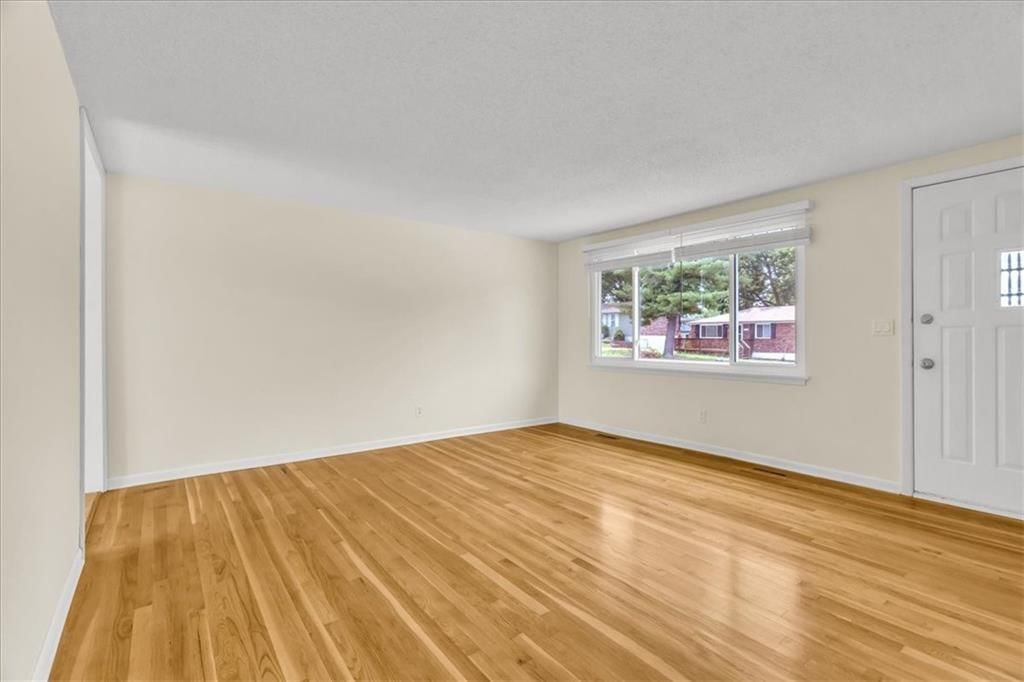 4029 N Spruce Avenue — photo 6