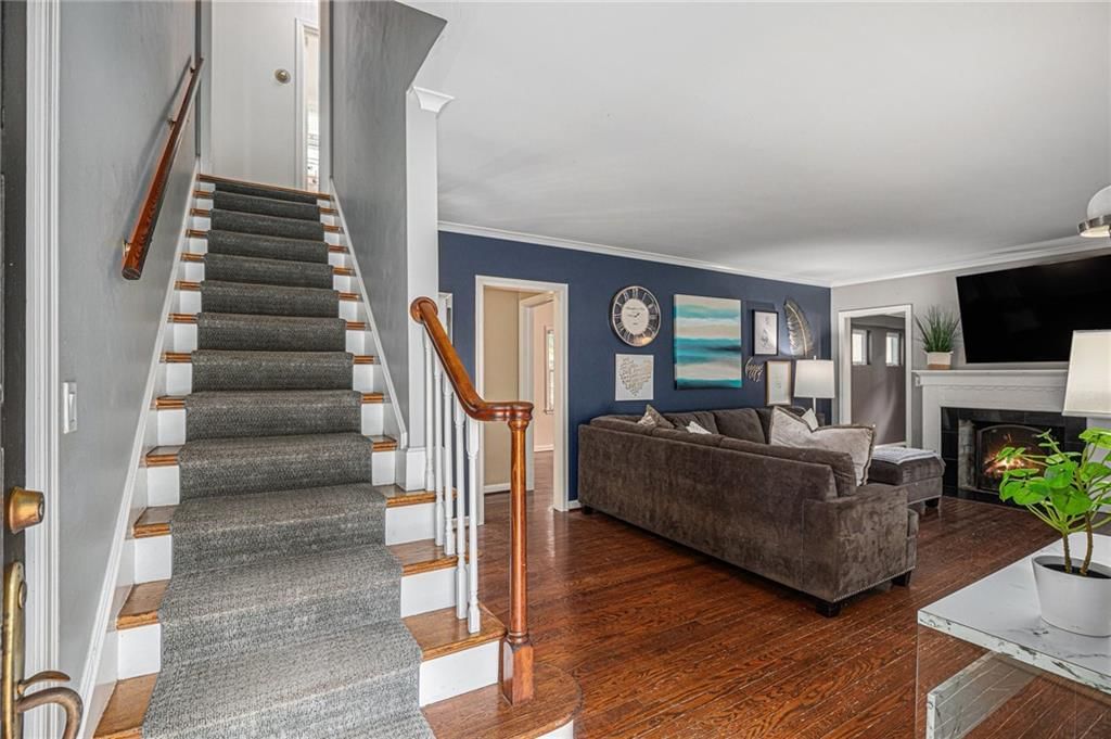 5535 Suwanee Road — photo 3