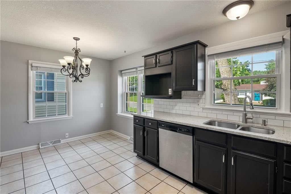 8209 Madison Avenue — photo 13