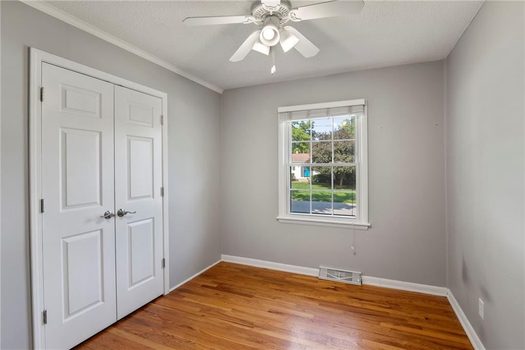8209 Madison Avenue — photo 19