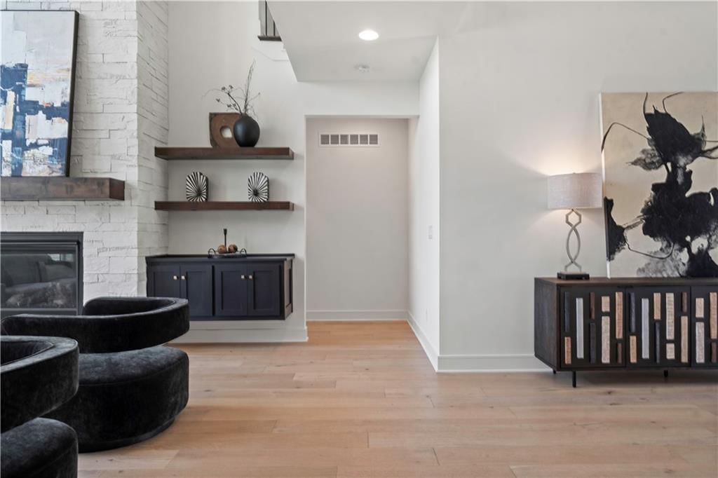 16708 Earnshaw Street — photo 30