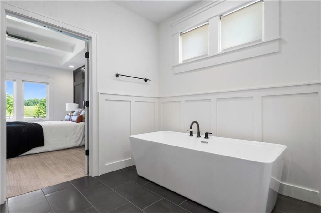 16708 Earnshaw Street — photo 38