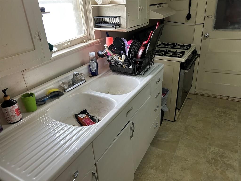 1335 S Osage Street — photo 8