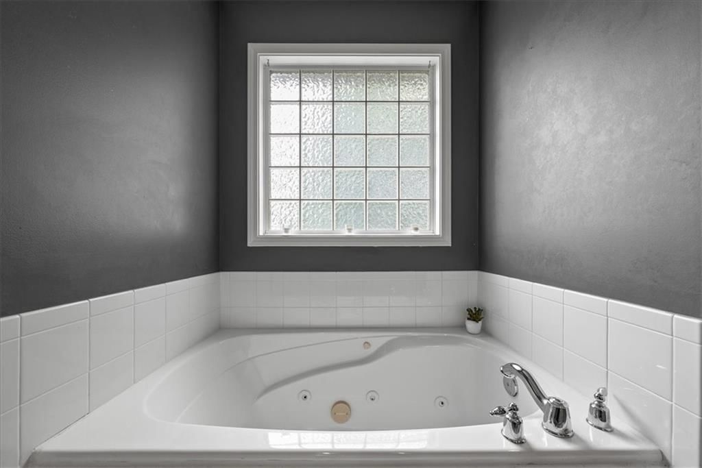 1017 Hampton Drive — photo 19