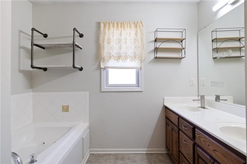 506 S 137th Street — photo 12