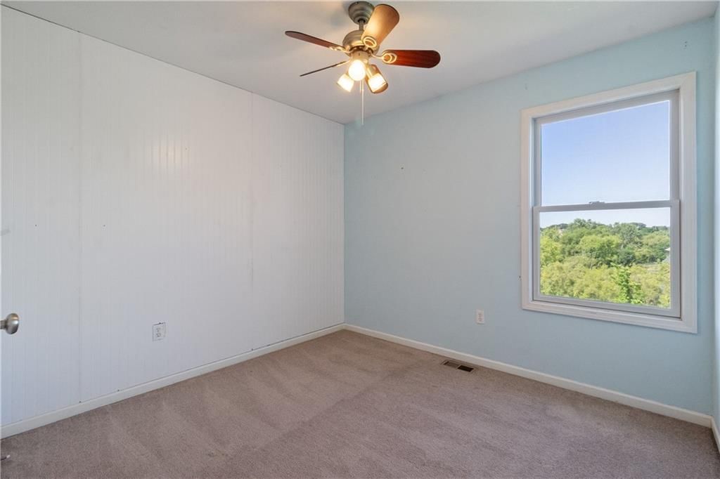 506 S 137th Street — photo 16