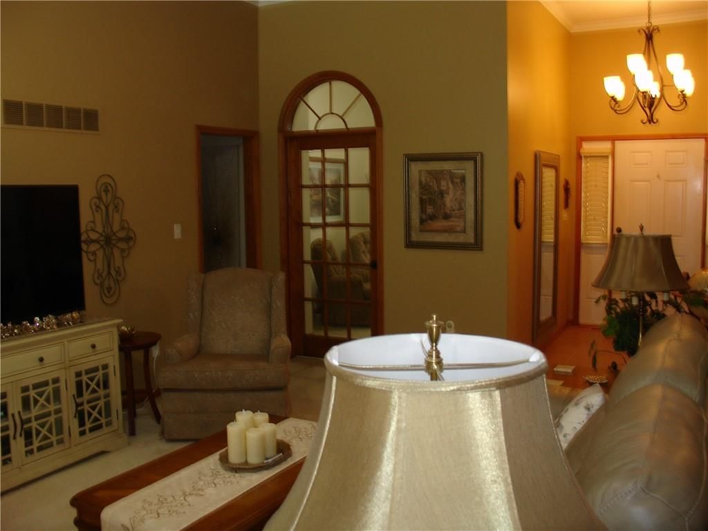2420 S Arrowhead Avenue — photo 23