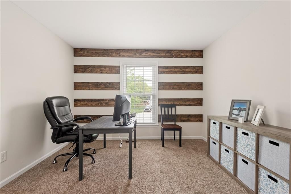 2433 Post Oak Road — photo 17