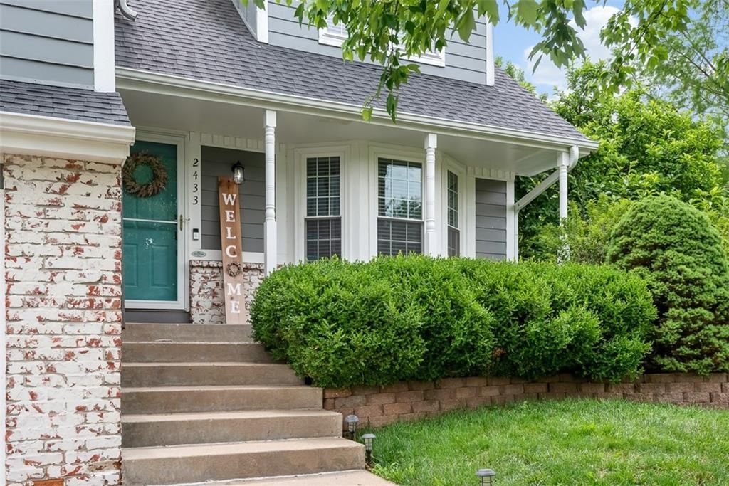 2433 Post Oak Road — photo 3