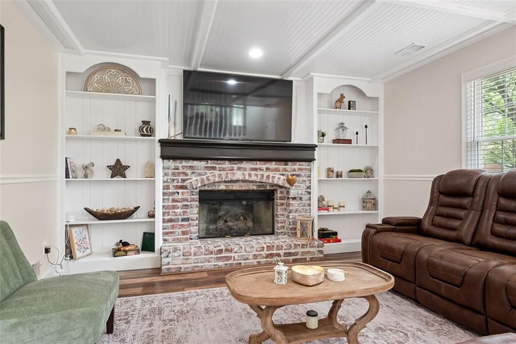 2433 Post Oak Road — photo 24