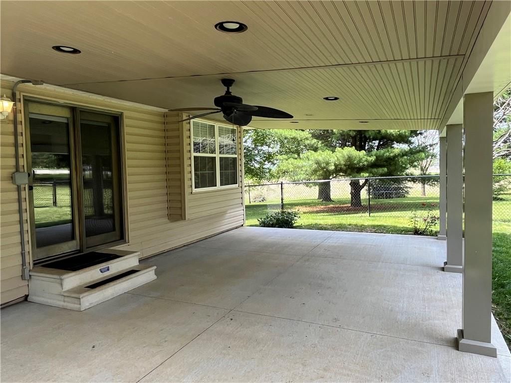 703 Edward Avenue — photo 2