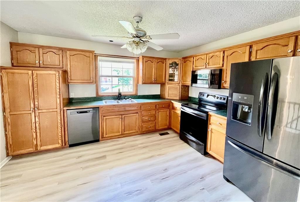 703 Edward Avenue — photo 10