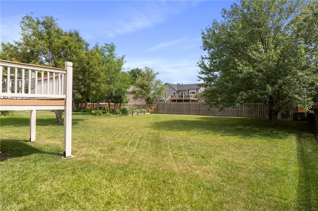 18719 W 163rd Terrace — photo 31