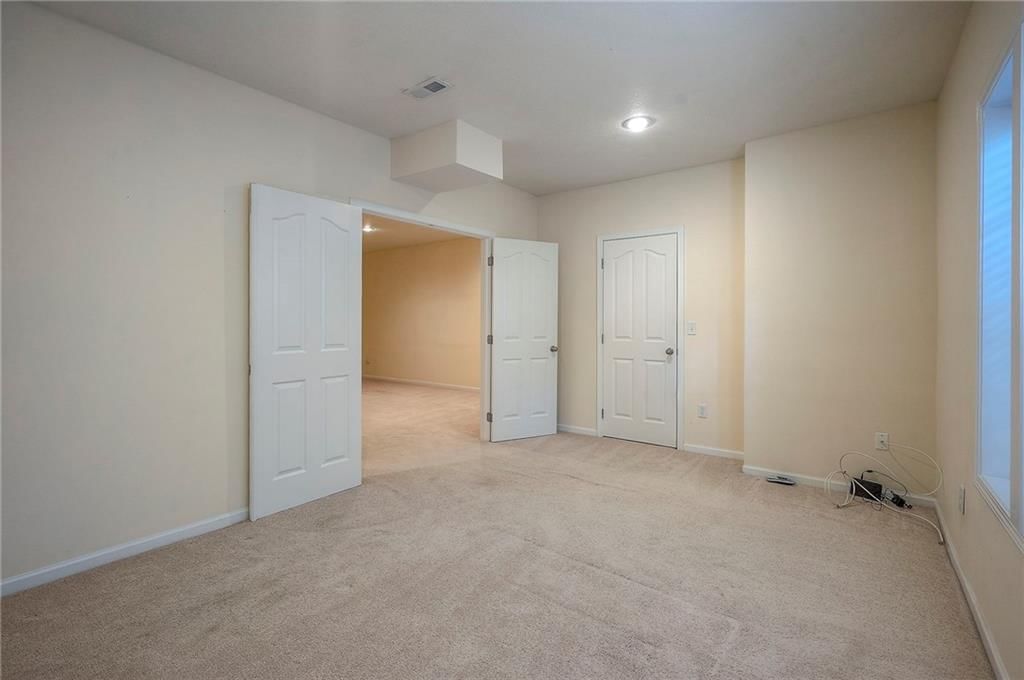 15730 S Brentwood Street — photo 24