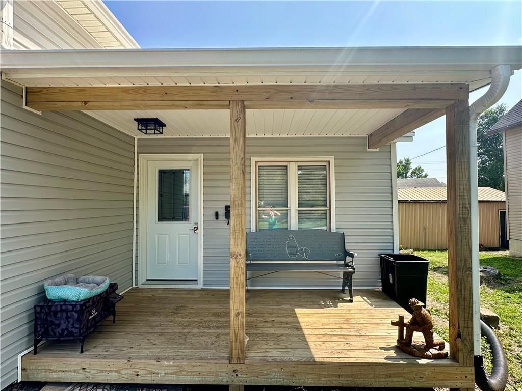 408 E 3rd Street — photo 13