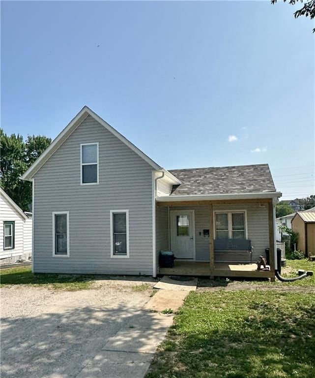 408 E 3rd Street — photo 14