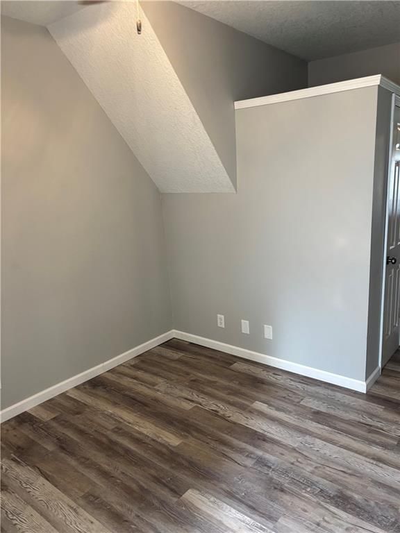 408 E 3rd Street — photo 8