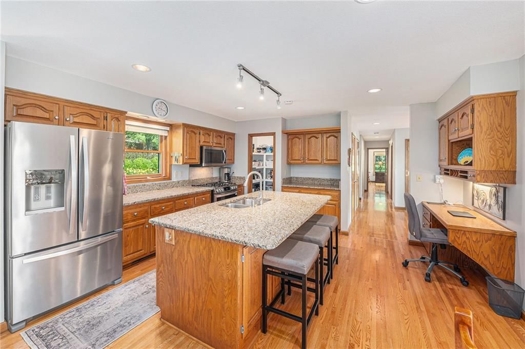 1521 Alvamar Drive — photo 9