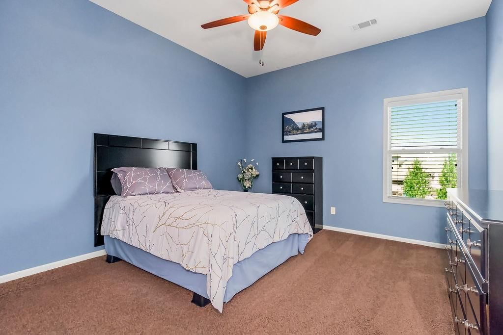 112 NW Whitman Drive — photo 26