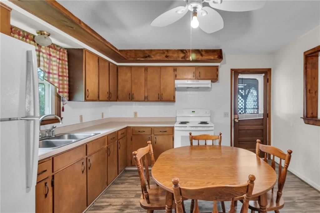 310 E Clay Street — photo 7