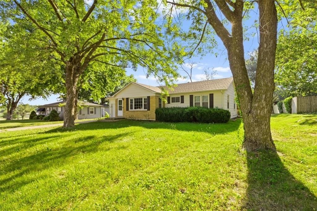 303 Morningside Drive — photo 3