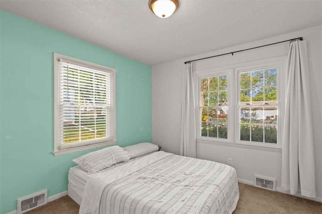 303 Morningside Drive — photo 8