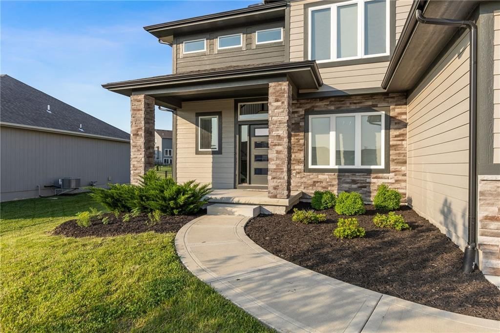 3113 SW Arboridge Drive — photo 3