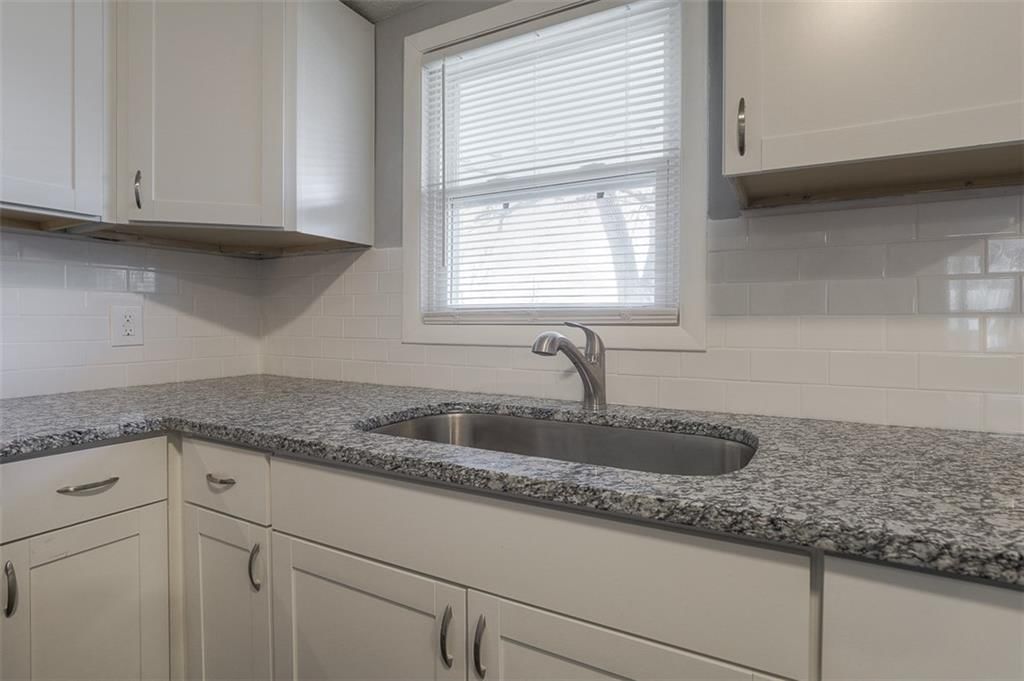 9109 Stark Avenue — photo 13