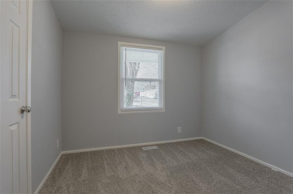 9109 Stark Avenue — photo 16