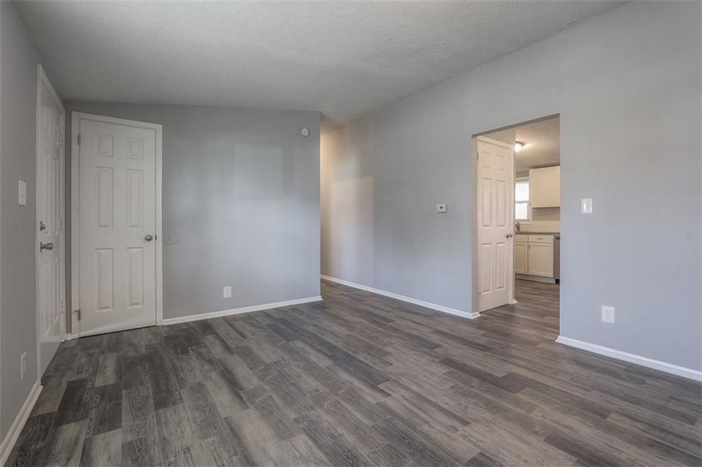 9109 Stark Avenue — photo 6