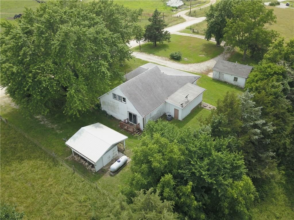 2160 NE County Rd 1504 Road — photo 2