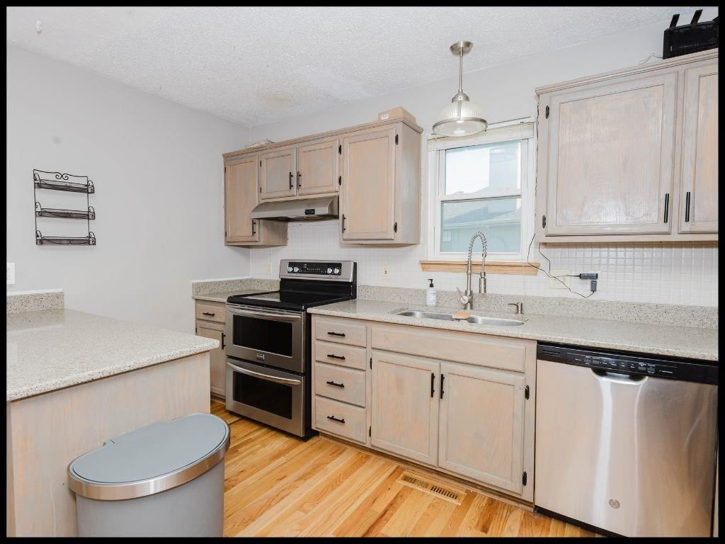 1007 Fox Run Drive — photo 11