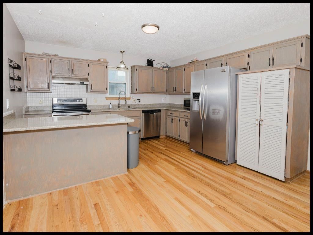 1007 Fox Run Drive — photo 9