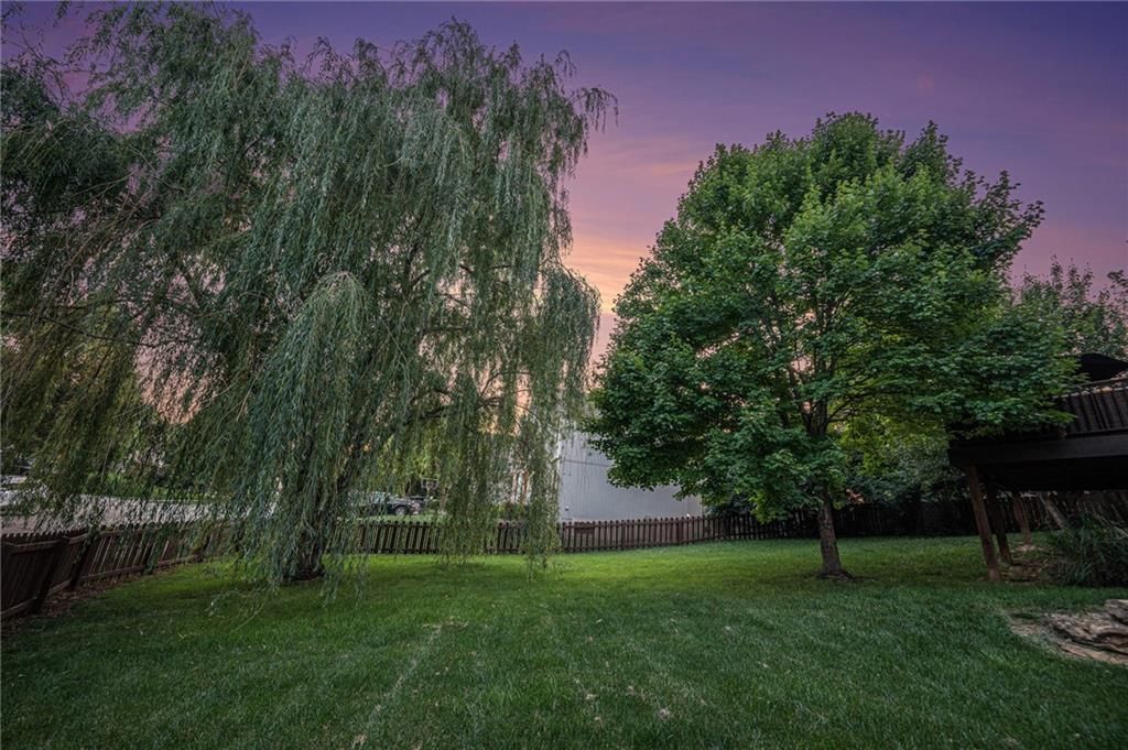 9212 N Manning Avenue — photo 49
