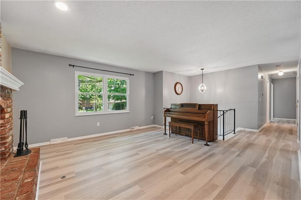 304 SE Moore Street — photo 11
