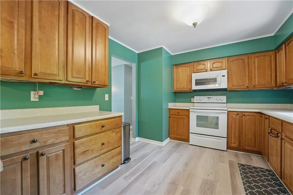 304 SE Moore Street — photo 5