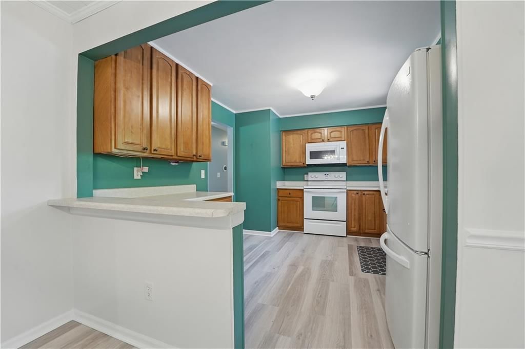304 SE Moore Street — photo 6