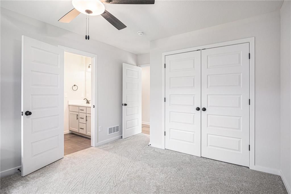 10518 N Hawthorne Avenue — photo 24