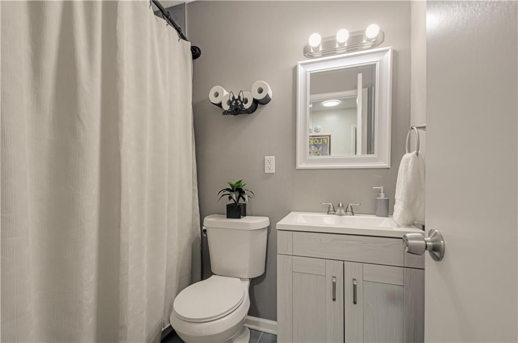 11709 Fuller Avenue — photo 21