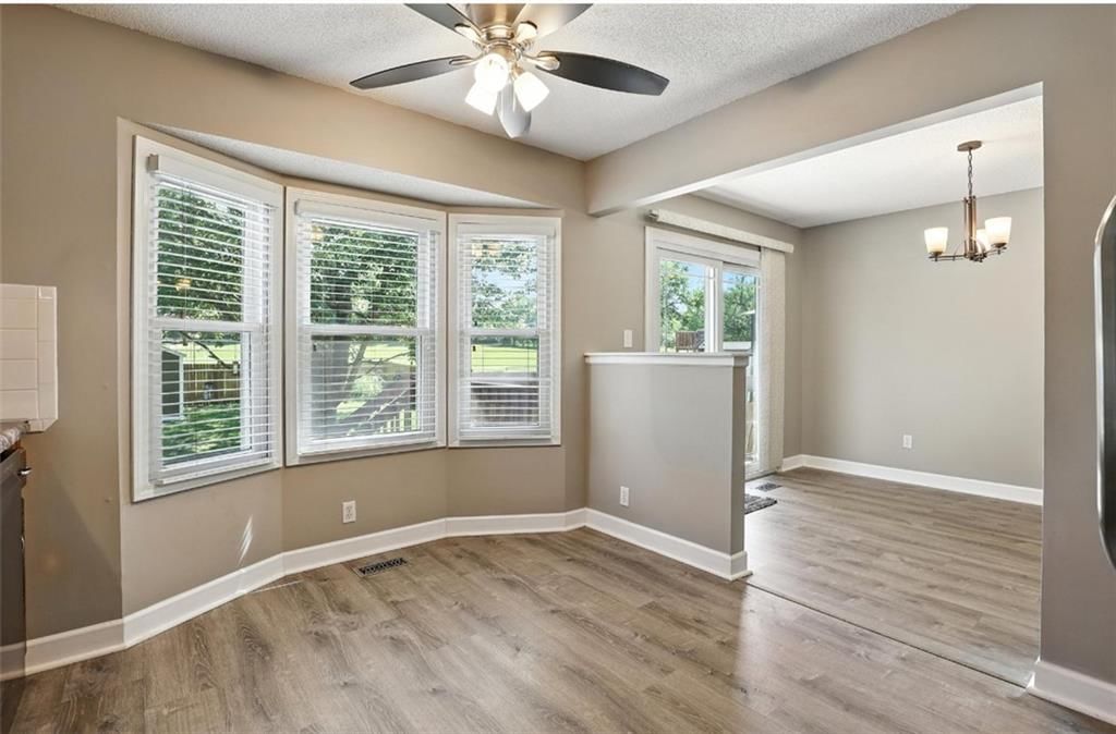 2541 NE DALE HUNTER Lane — photo 13