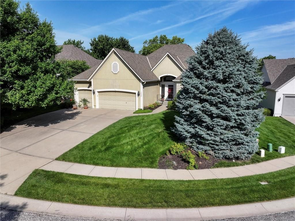 19326 W 98th Street — photo 44
