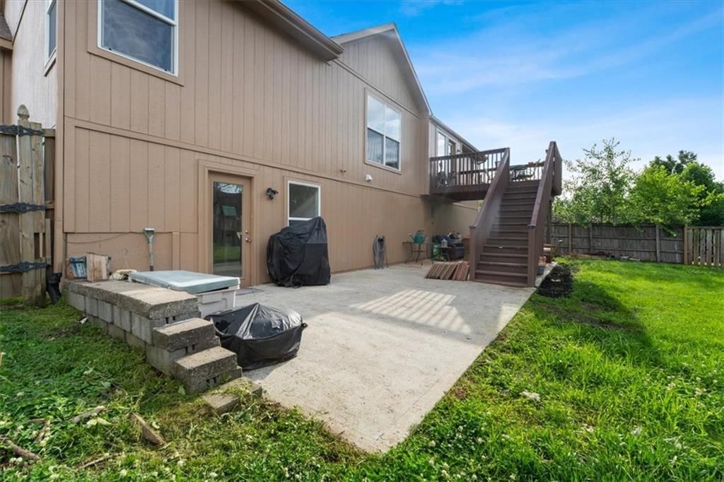 1112 Creekside Court — photo 27