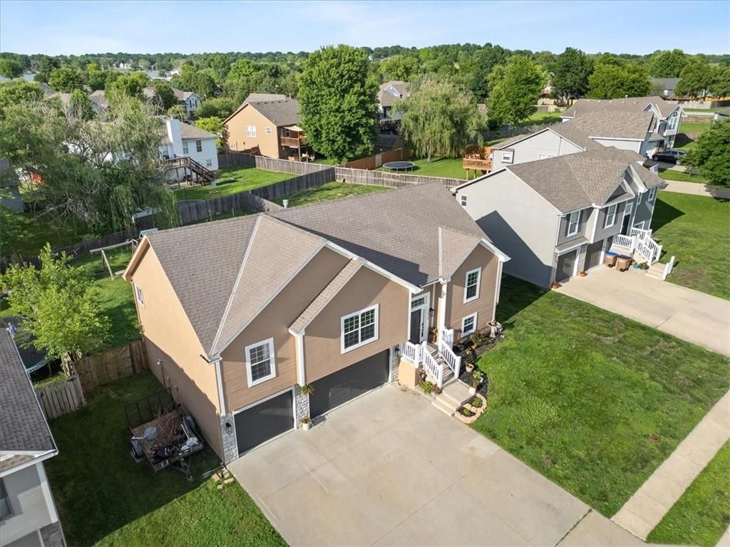 1112 Creekside Court — photo 28