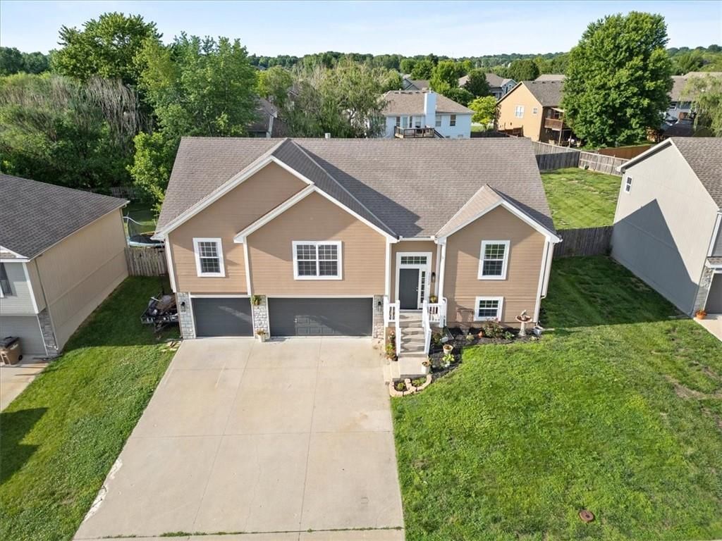 1112 Creekside Court — photo 29