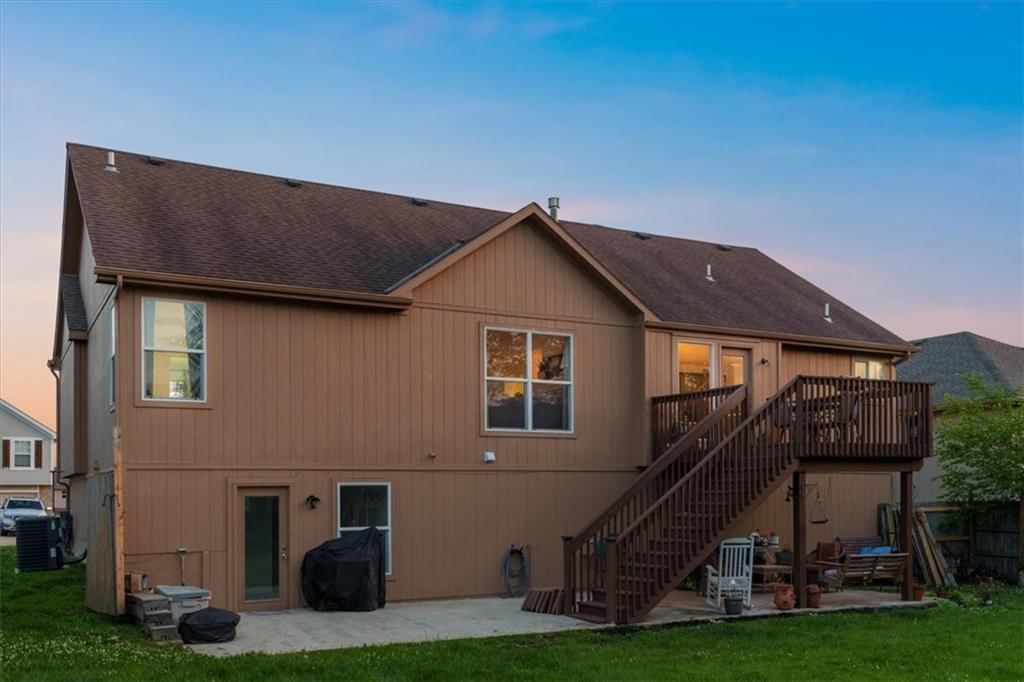1112 Creekside Court — photo 41