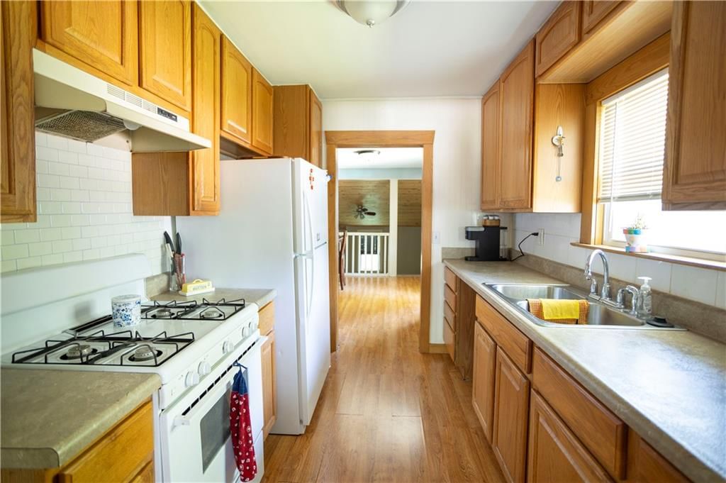 1619 W College Street — photo 14