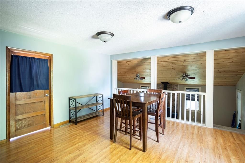1619 W College Street — photo 16