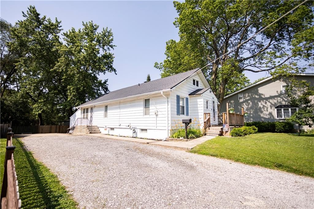 1619 W College Street — photo 4