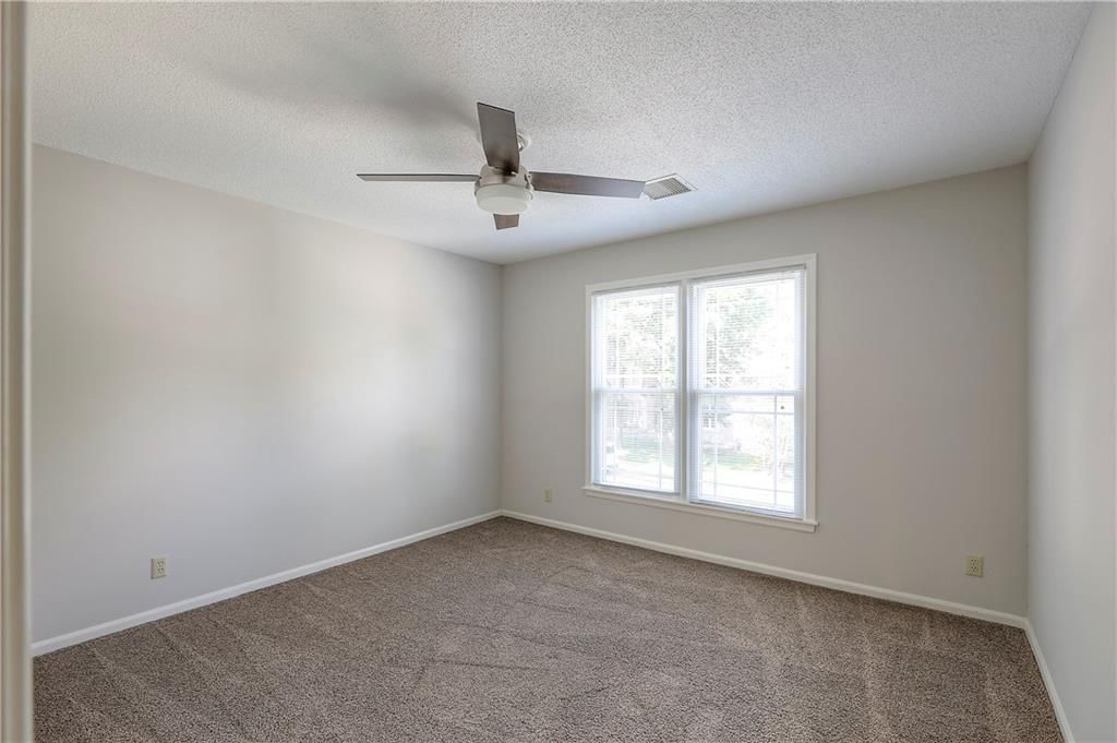 5509 Sleepy Hollow Road — photo 34