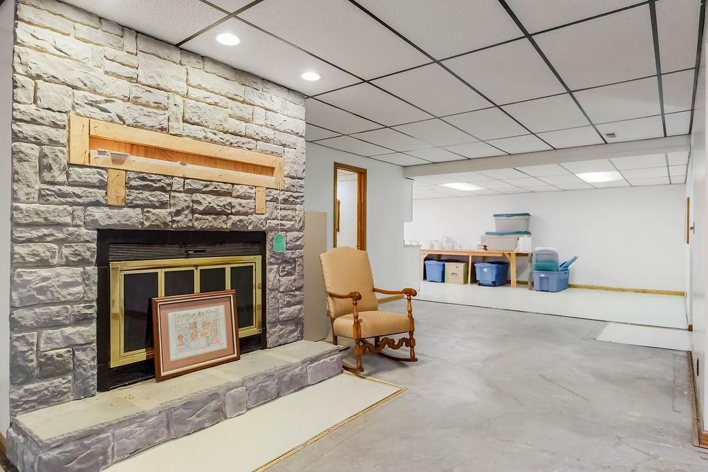 18209 E Moorland Street — photo 32